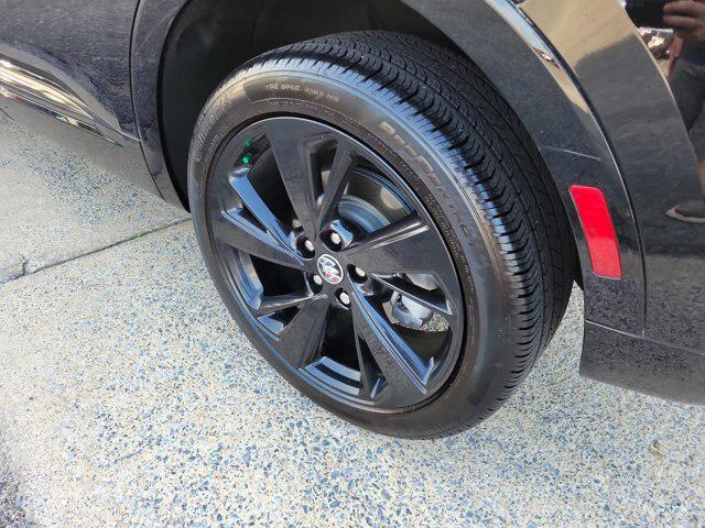 2023 Buick Envision Essence AWD