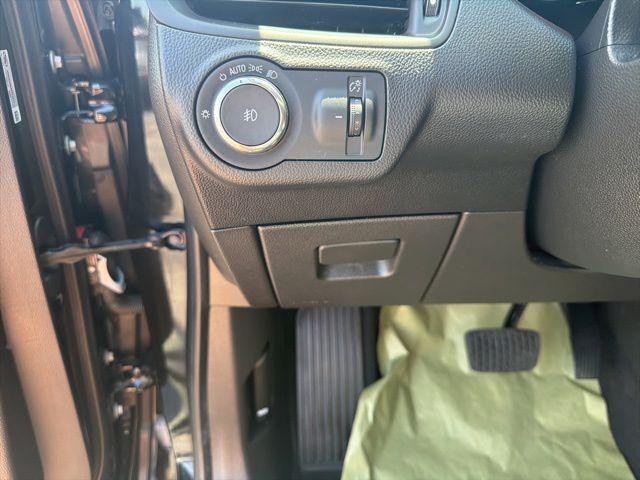 2019 Buick Envision FWD Essence