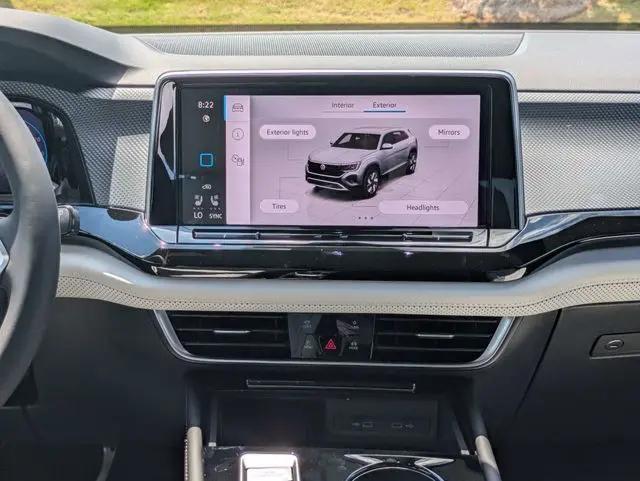 2026 Volkswagen Atlas Cross Sport SEL Premium R-Line