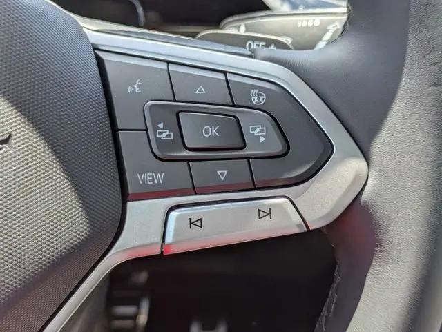 2026 Volkswagen Atlas Cross Sport SEL Premium R-Line