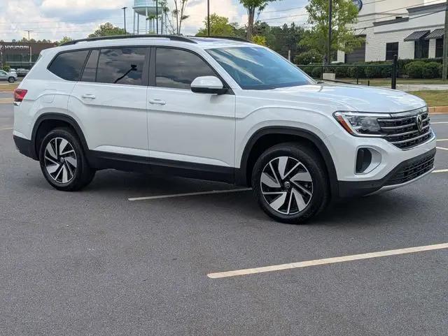 2026 Volkswagen Atlas SE with Technology