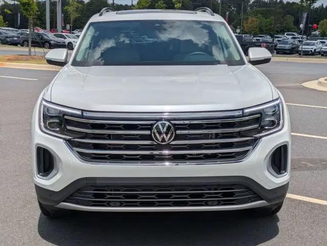 2026 Volkswagen Atlas SE with Technology