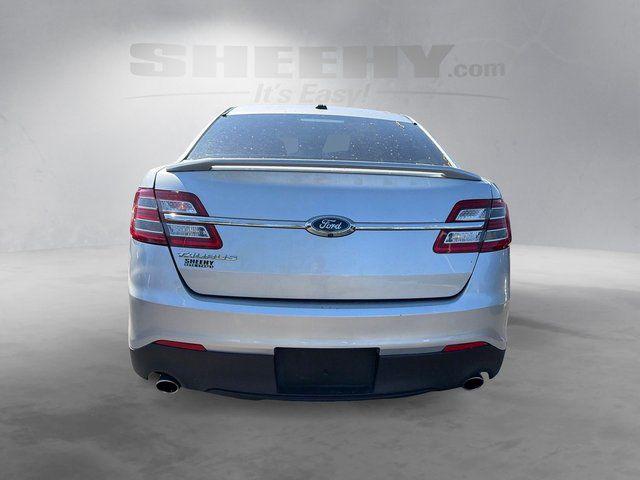 2018 Ford Taurus SE