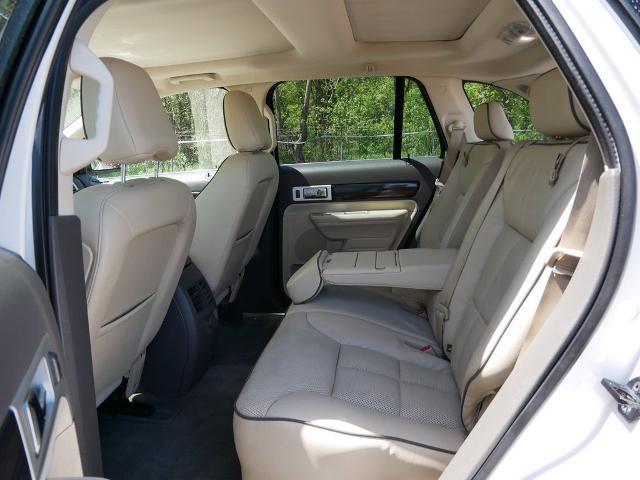 2010 Lincoln MKX Base