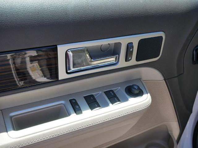 2010 Lincoln MKX Base