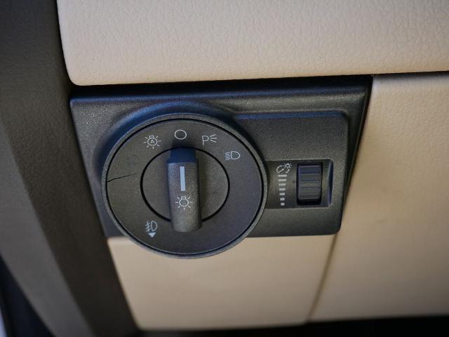 2010 Lincoln MKX Base
