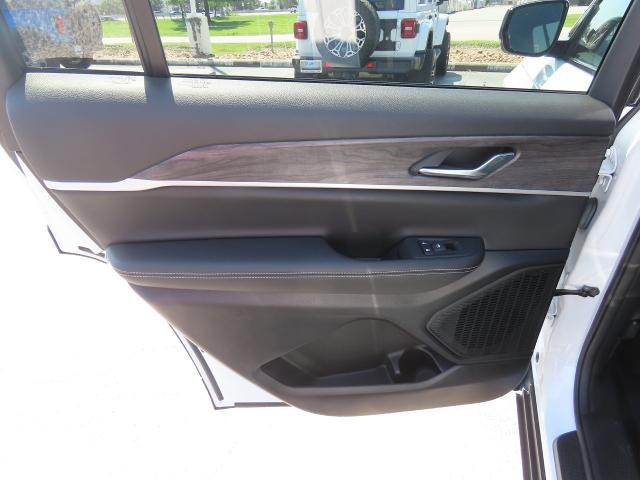 2024 Jeep Grand Cherokee L Limited 4x2
