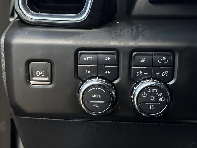 2023 GMC Sierra 1500 4WD Crew Cab Short Box Denali