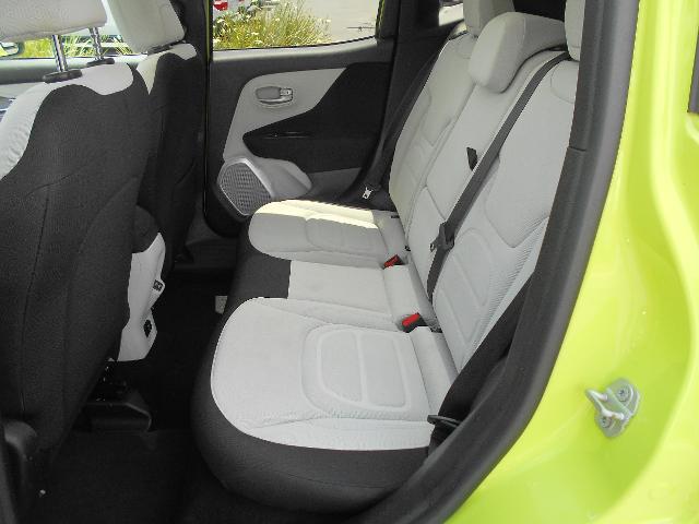 2018 Jeep Renegade Latitude FWD