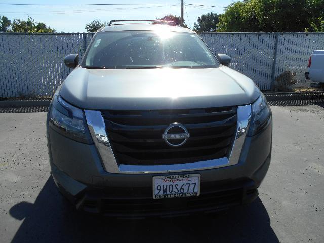 2025 Nissan Pathfinder SV 4WD