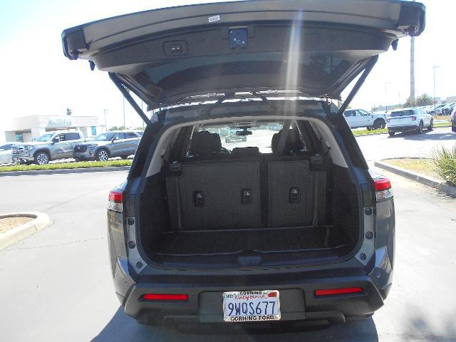 2025 Nissan Pathfinder SV 4WD