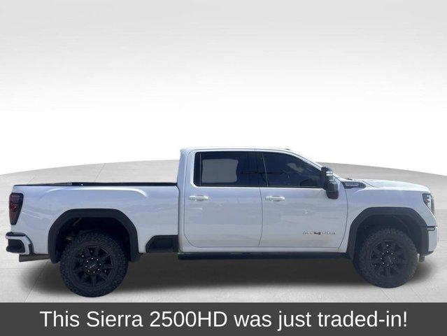 2024 GMC Sierra 2500HD 4WD Crew Cab Standard Bed AT4 for sale in Wichita, KS