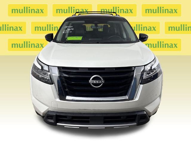 2024 Nissan Pathfinder Platinum FWD