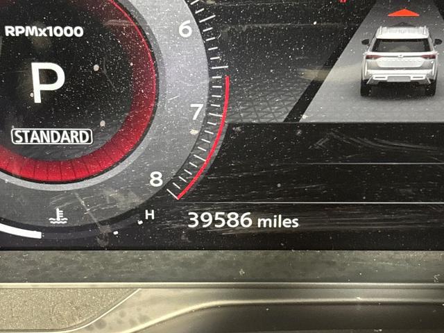 2024 Nissan Pathfinder Platinum FWD