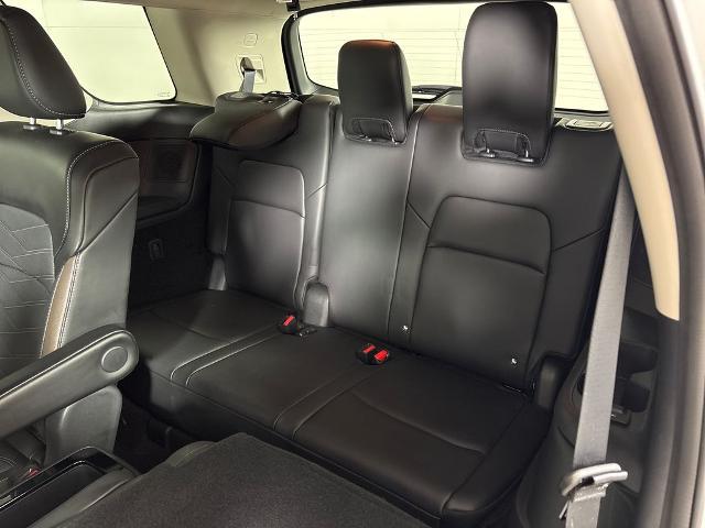 2024 Nissan Pathfinder Platinum FWD