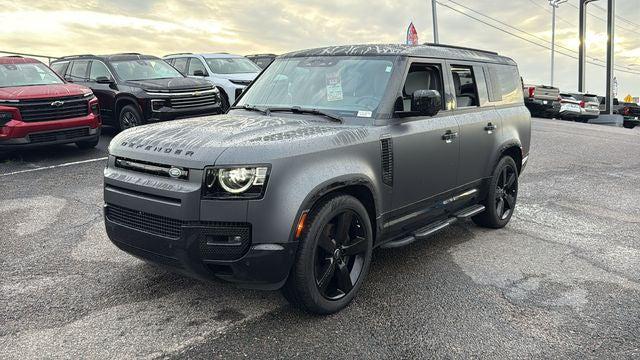 2025 Land Rover Defender 130 P400 X-Dynamic SE