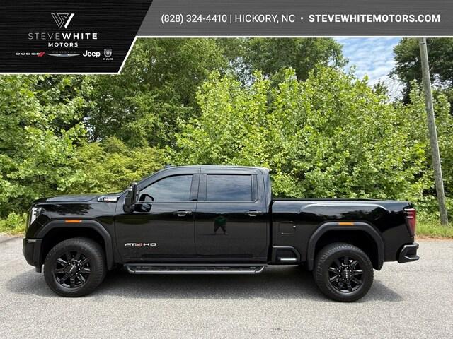 2025 GMC Sierra 2500HD 4WD Crew Cab Standard Bed AT4 for sale in Hickory, NC