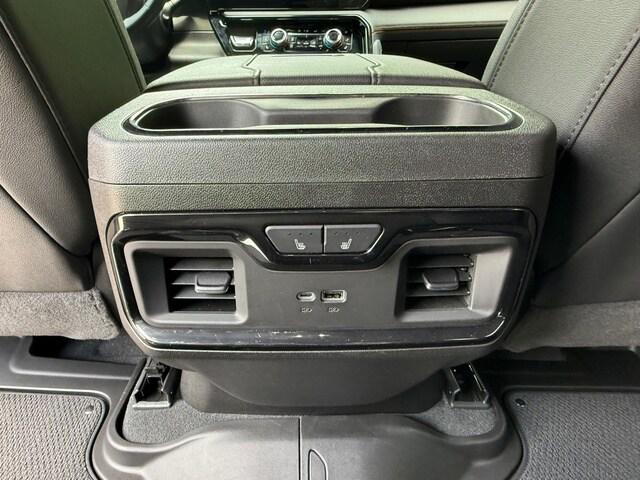 2025 GMC Sierra 2500HD 4WD Crew Cab Standard Bed AT4