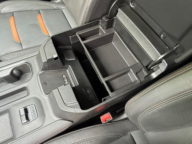 2025 GMC Sierra 2500HD 4WD Crew Cab Standard Bed AT4