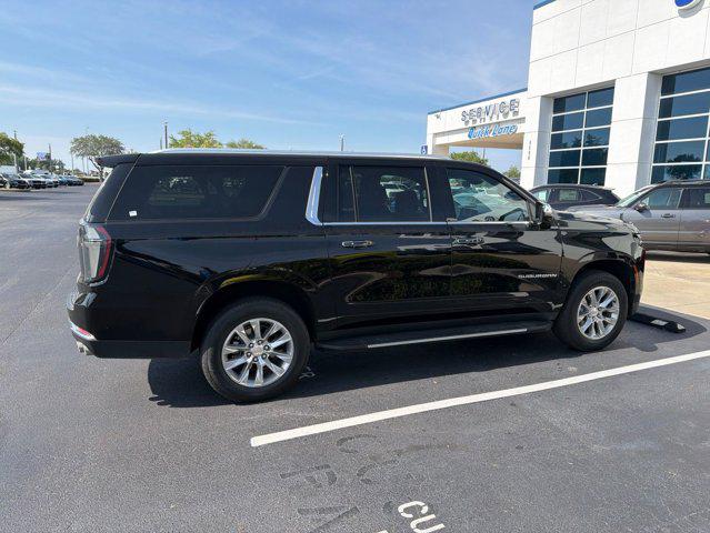 2025 Chevrolet Suburban 4WD Premier