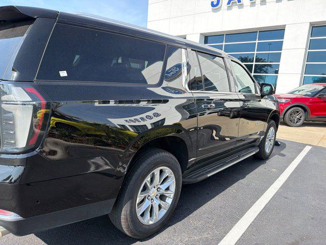 2025 Chevrolet Suburban 4WD Premier