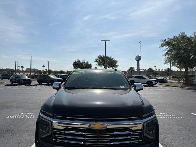 2025 Chevrolet Suburban 4WD Premier