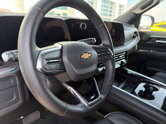 2025 Chevrolet Suburban 4WD Premier
