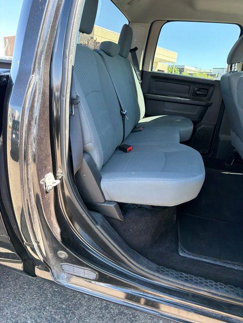 2017 Ram 1500 Express Crew Cab 4x4 5'7" Box