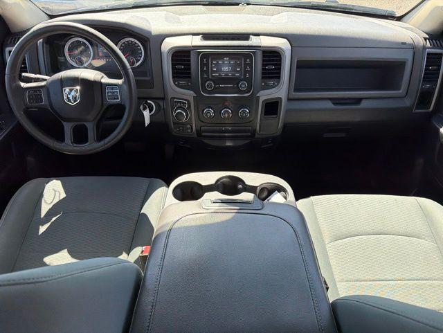2017 Ram 1500 Express Crew Cab 4x4 5'7" Box