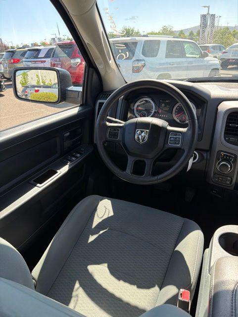 2017 Ram 1500 Express Crew Cab 4x4 5'7" Box