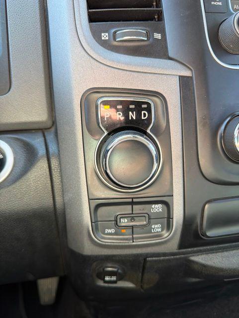 2017 Ram 1500 Express Crew Cab 4x4 5'7" Box