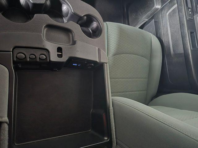 2017 Ram 1500 Express Crew Cab 4x4 5'7" Box