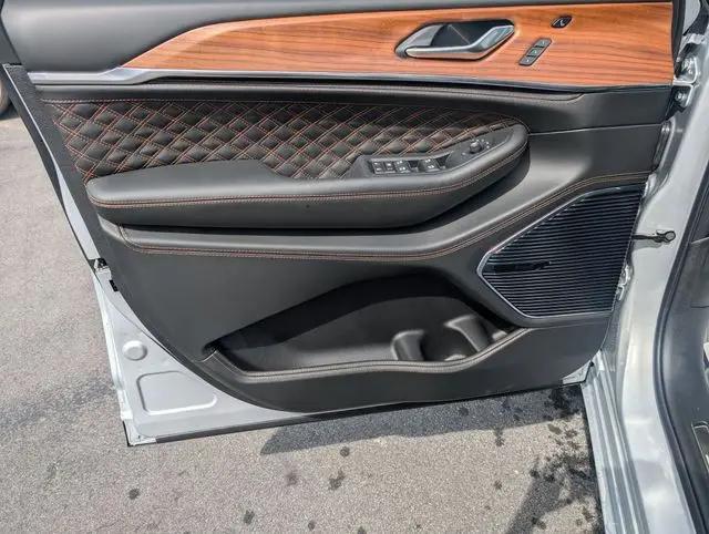 2026 Jeep Grand Cherokee L Summit 4x4