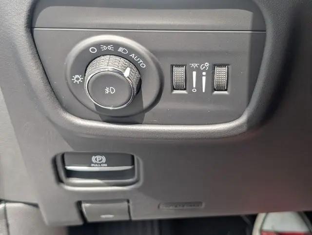 2026 Jeep Grand Cherokee L Summit 4x4