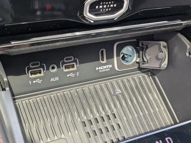 2026 Jeep Grand Cherokee L Summit 4x4