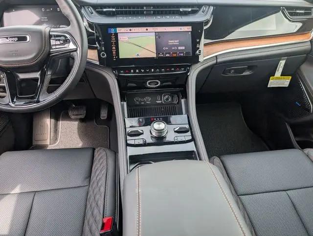 2026 Jeep Grand Cherokee L Summit 4x4