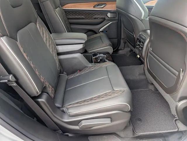 2026 Jeep Grand Cherokee L Summit 4x4