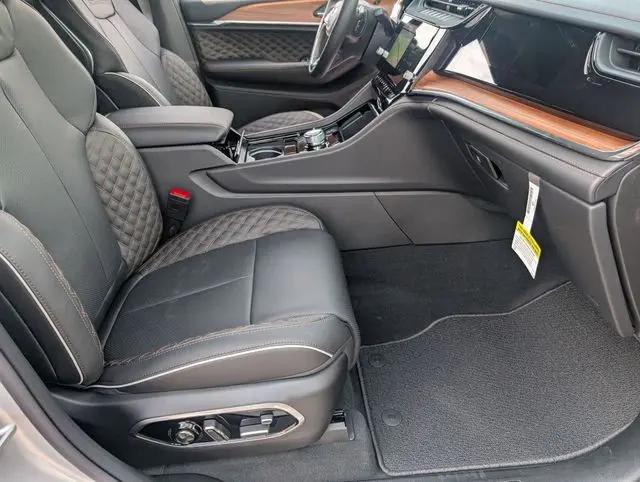 2026 Jeep Grand Cherokee L Summit 4x4
