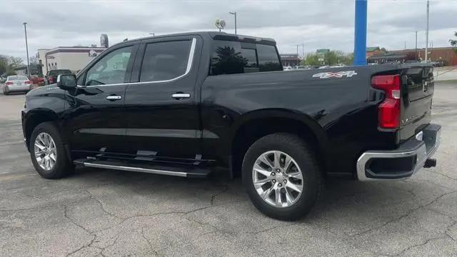2021 Chevrolet Silverado 1500 4WD Crew Cab Short Bed LTZ
