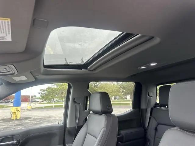 2021 Chevrolet Silverado 1500 4WD Crew Cab Short Bed LTZ