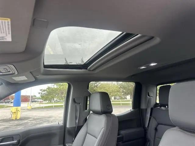 2021 Chevrolet Silverado 1500 4WD Crew Cab Short Bed LTZ