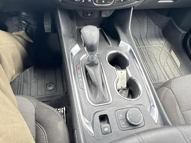 2023 Chevrolet Traverse FWD LT Cloth