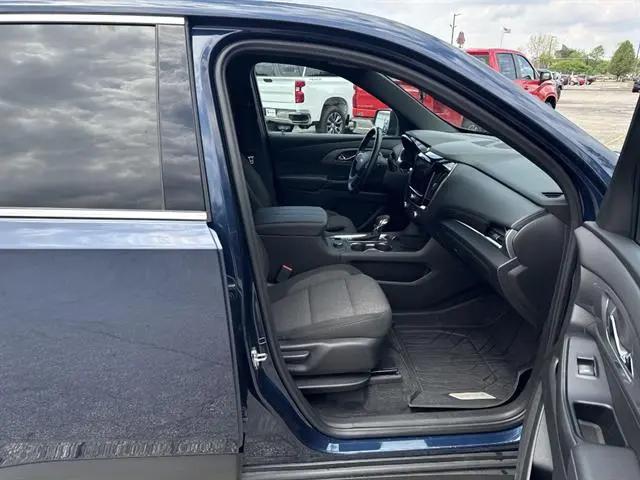 2023 Chevrolet Traverse FWD LT Cloth