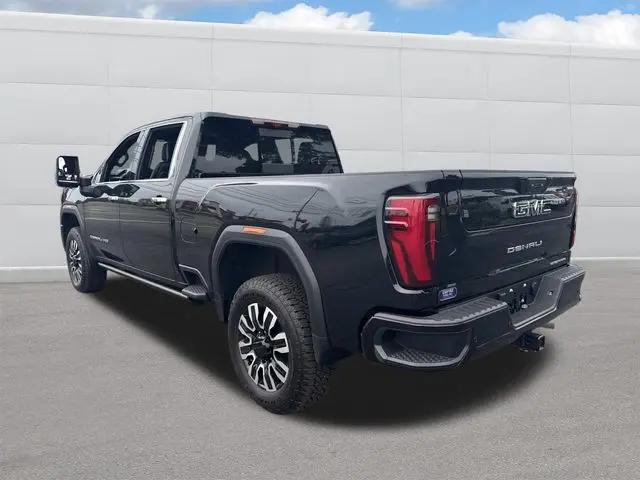 2026 GMC Sierra 2500HD Crew Cab, Standard Bed, Denali Ultimate, 4WD