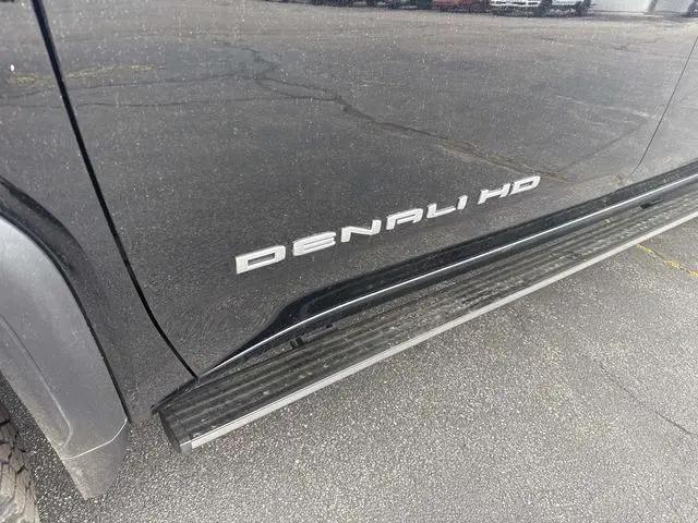 2026 GMC Sierra 2500HD Crew Cab, Standard Bed, Denali Ultimate, 4WD