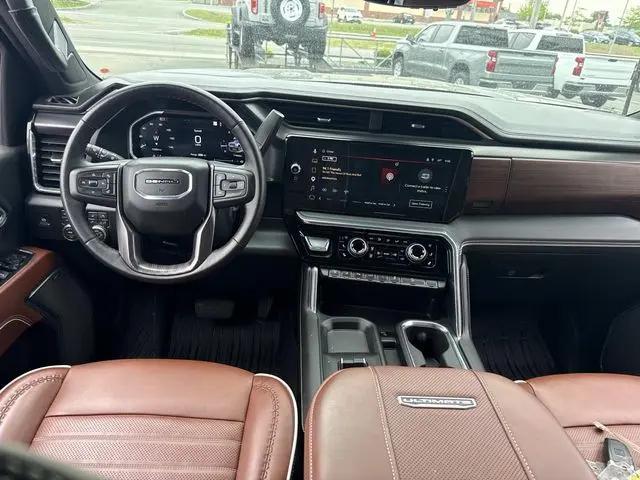 2026 GMC Sierra 2500HD Crew Cab, Standard Bed, Denali Ultimate, 4WD