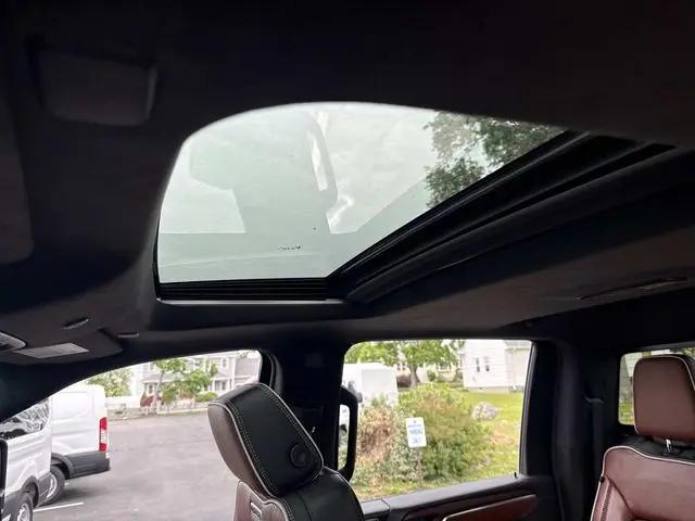 2026 GMC Sierra 2500HD Crew Cab, Standard Bed, Denali Ultimate, 4WD