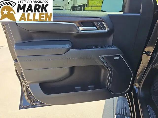 2026 GMC Sierra 1500 Crew Cab, Short Bed, SLT, 4WD
