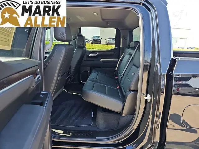 2026 GMC Sierra 1500 Crew Cab, Short Bed, SLT, 4WD