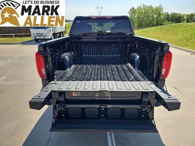 2026 GMC Sierra 1500 Crew Cab, Short Bed, SLT, 4WD